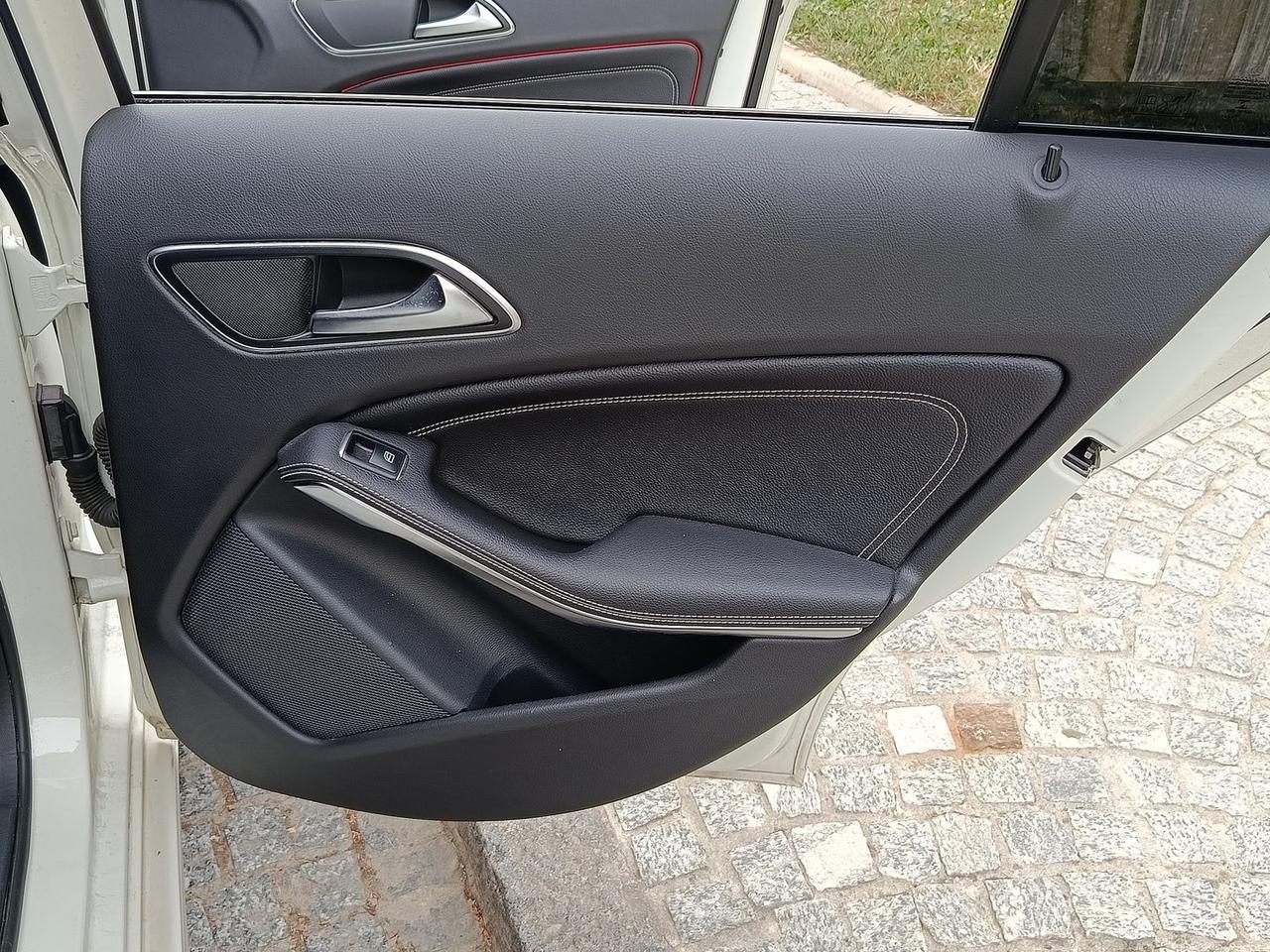 Mercedes-Benz A 180 Night Edition #6499