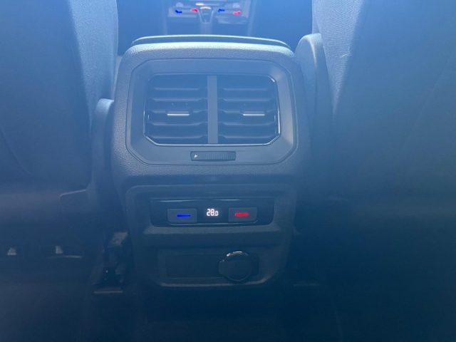 VOLKSWAGEN Tiguan 2.0 TDI 150 CV SCR DSG Elegance