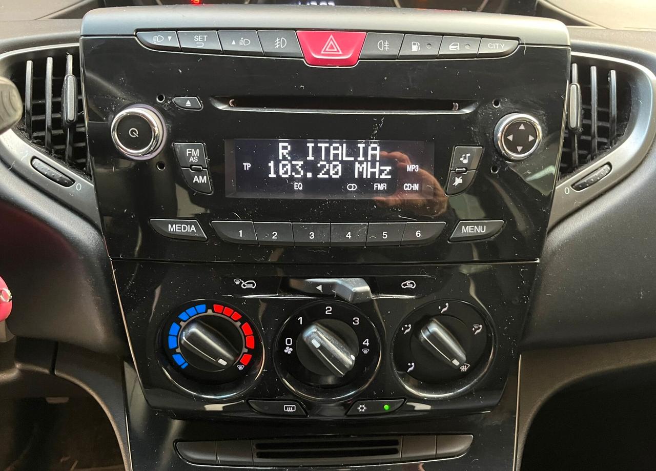 Lancia Ypsilon 1.2 GPL - PERFETTA - 2014