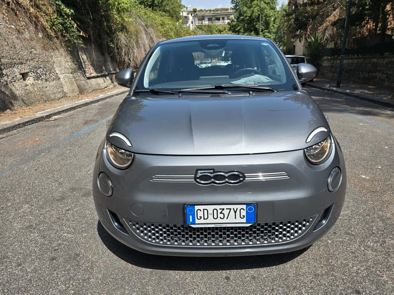 Fiat 500 E Opening Edition KM 320