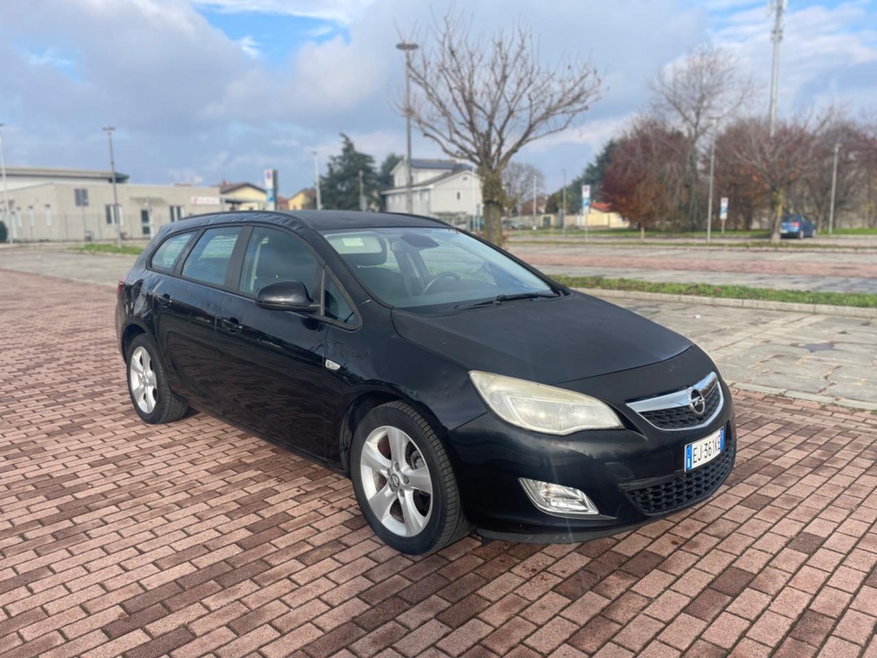 Opel Astra 1.7 CDTI 110CV Sports Tourer Cosmo