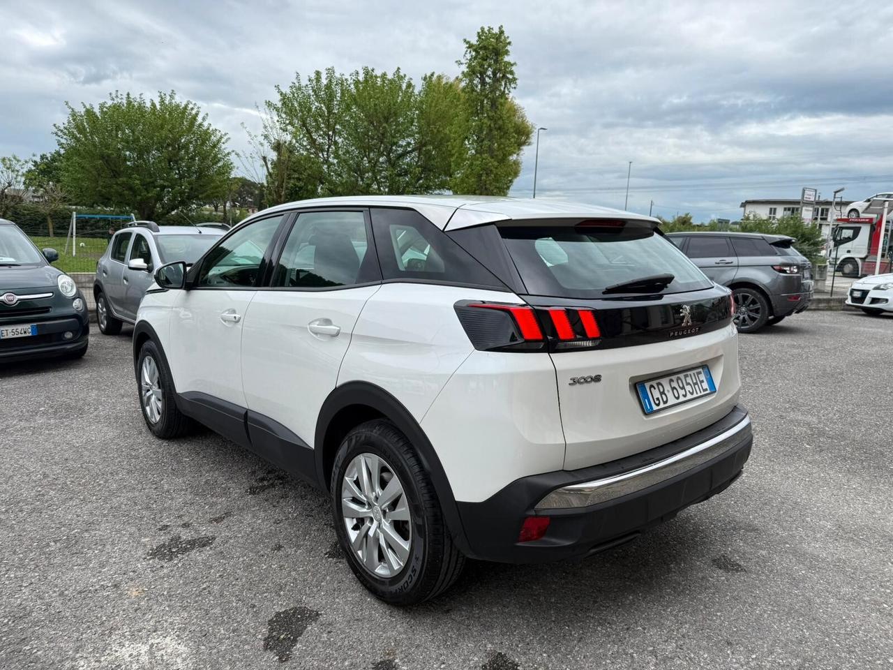 Peugeot 3008 BlueHDi 130 S&S EAT8 Business