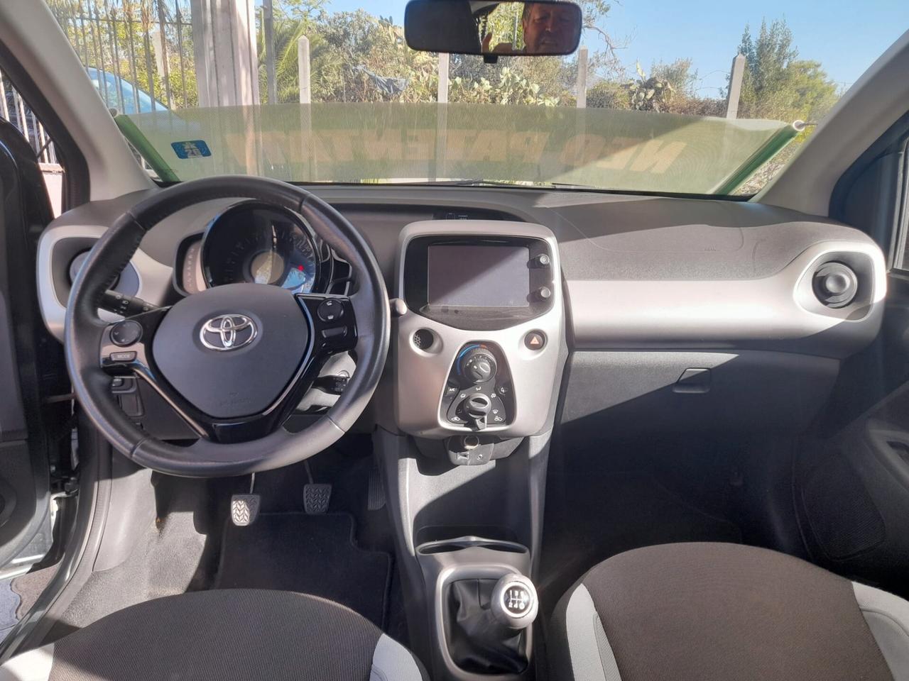 Toyota Aygo 1.0 12V VVT-i 5 porte Active Connect