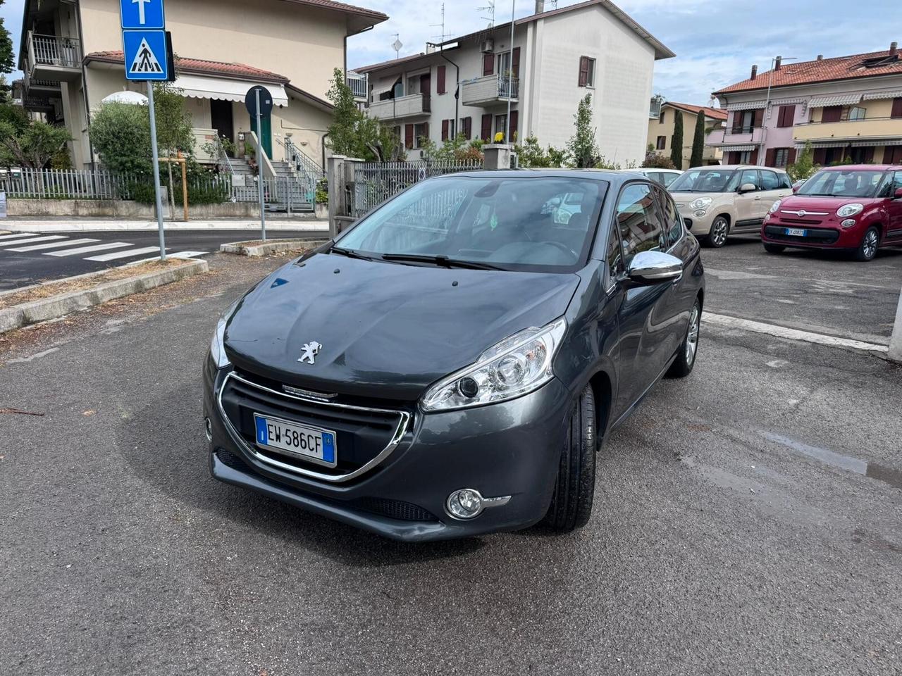Peugeot 208 1.6 e-HDi 92 CV Stop&Start ETG6 3 porte Allure