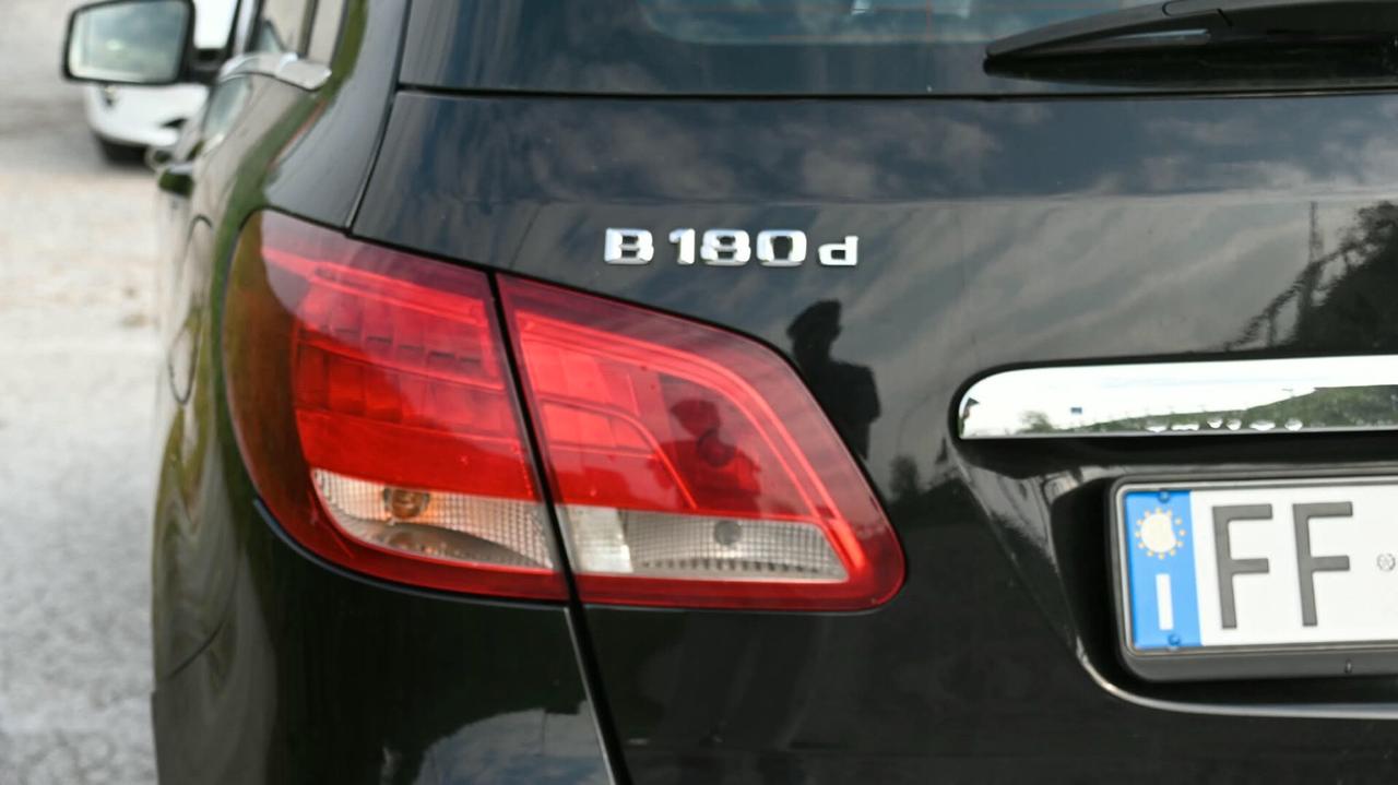 Mercedes-Benz B 180 d Sport