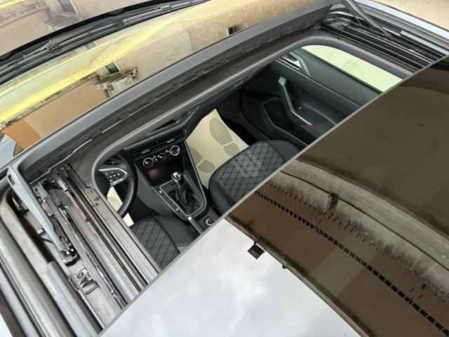 VOLKSWAGEN Taigo 1.0 TSI 110 CV DSG R-Line TETTO APR/PAN