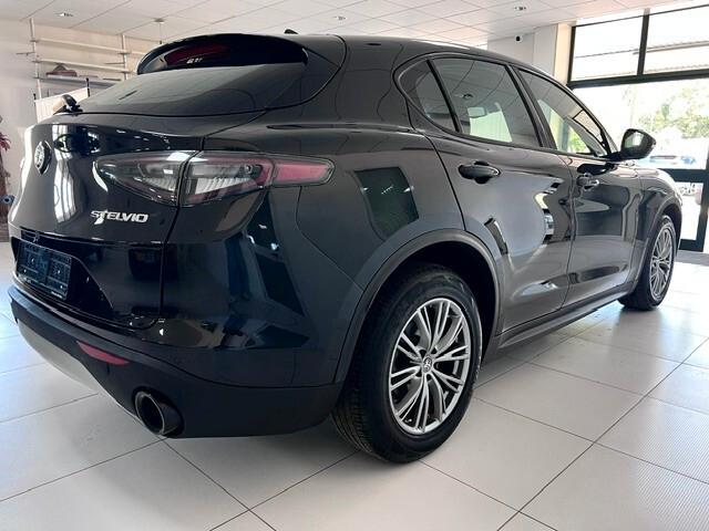 Alfa Romeo Stelvio 2.2 Turbodiesel 160 CV AT8 RWD Super
