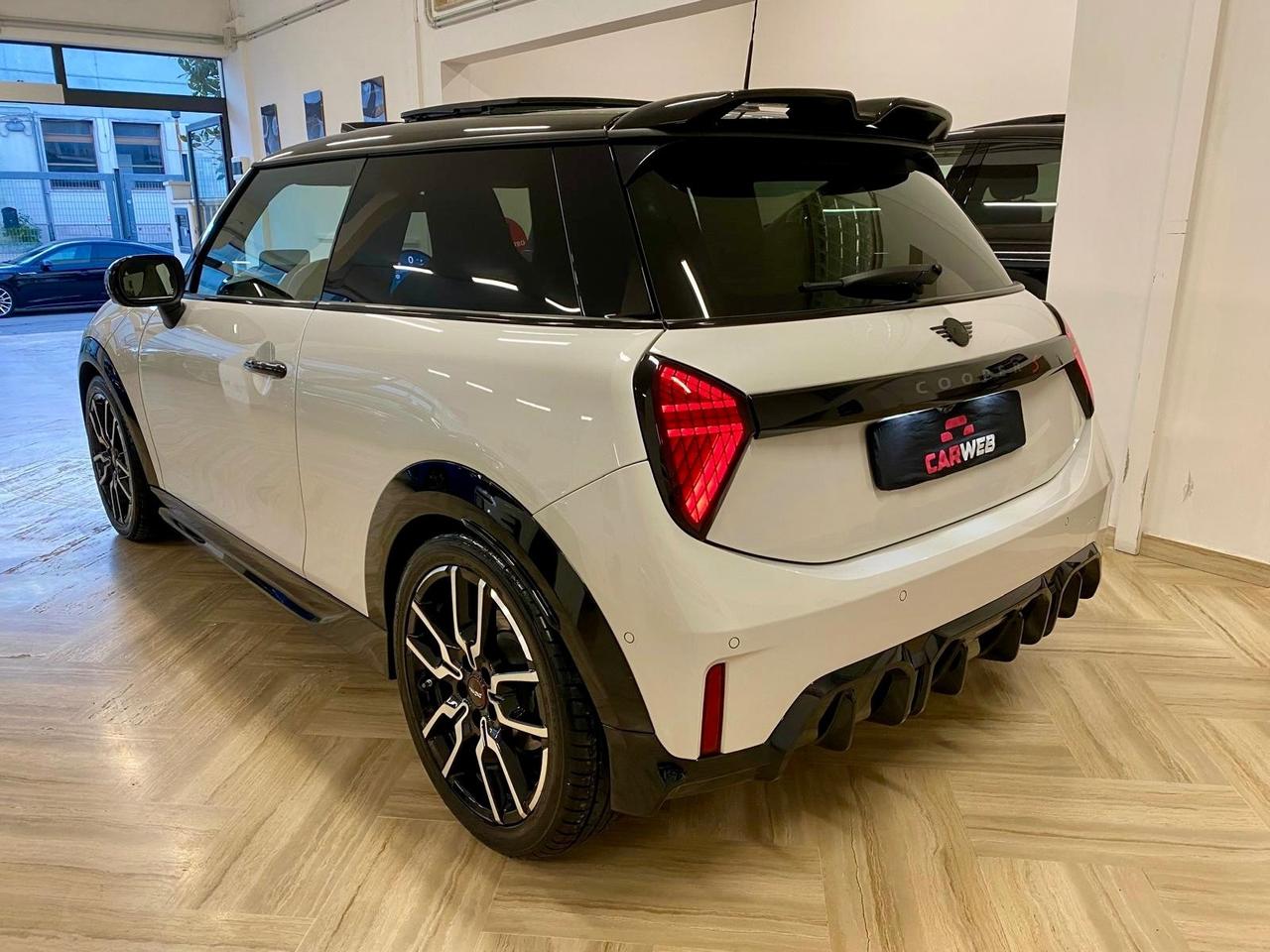 MINI COOPER S JOHN COOPER WORKS Harman Kardon 2024