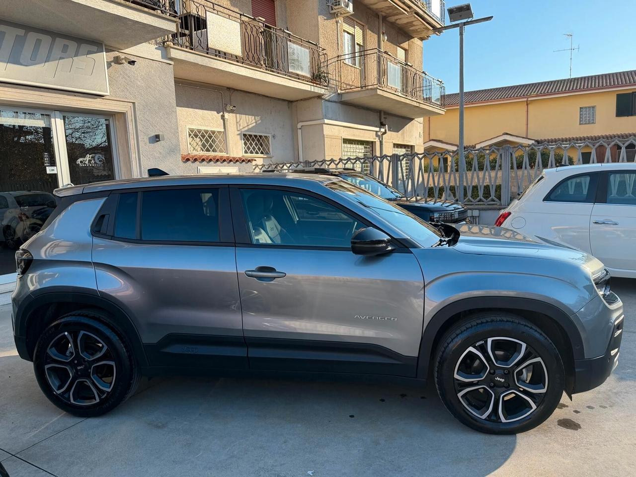 Jeep Avenger 1.2 Turbo 100 CV Summit