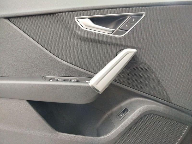 Audi Q2 Q2 35 TDI S tronic Business Advanced LED MMI