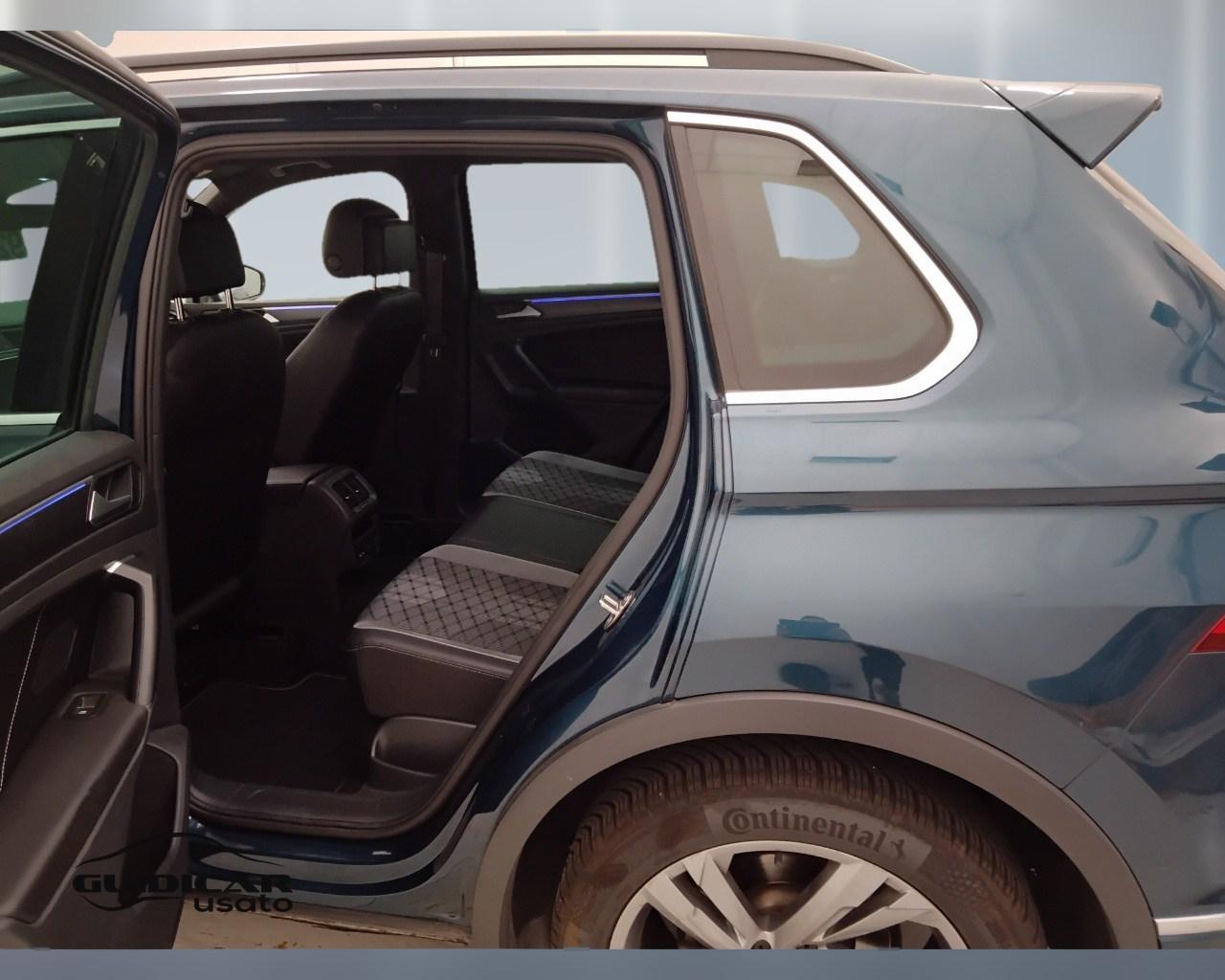 VOLKSWAGEN Tiguan II 2021 - Tiguan 2.0 tdi R-Line 150cv dsg