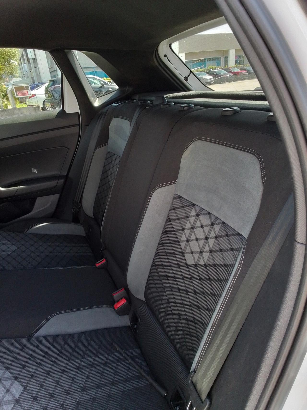 Volkswagen Polo 1.0 TSI R-Line
