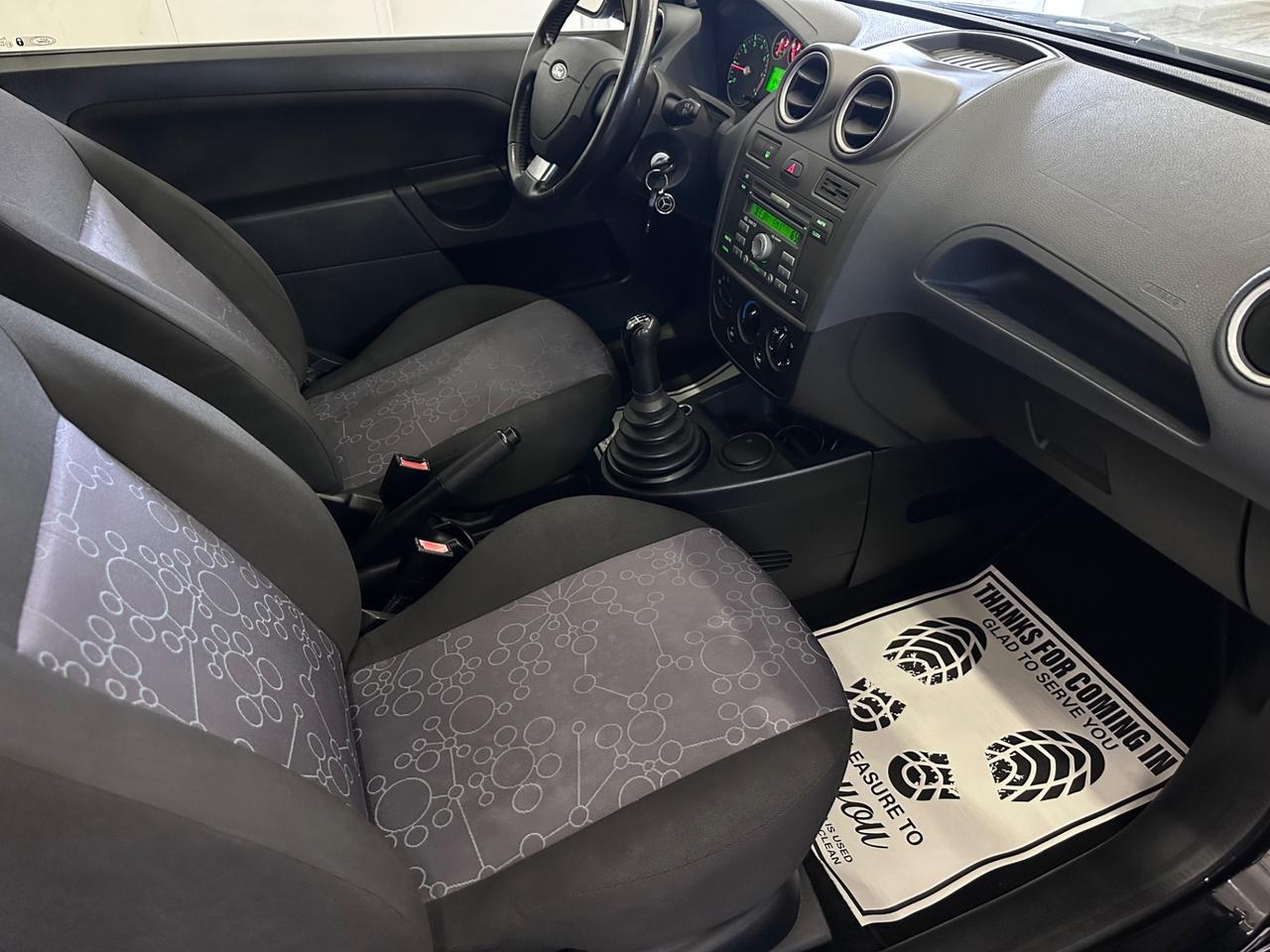 Ford Fiesta 1.2 Benzina Titanium Ok Neopatentati