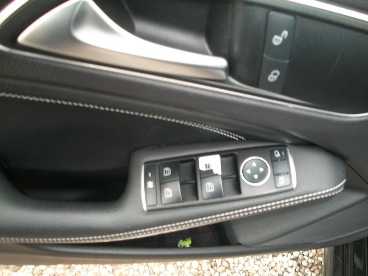 Mercedes-benz A 180 Premium CC 1595 KW 90 HP 122 KM 97650 TALIANDATI GARANZIA UN ANNO BENZINA EURO 06 NERA