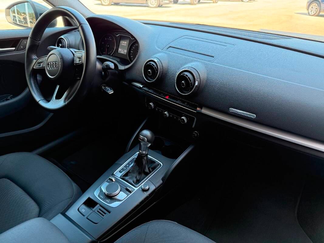 Audi A3 35 2.0 tdi Admired 150cv s-tronic