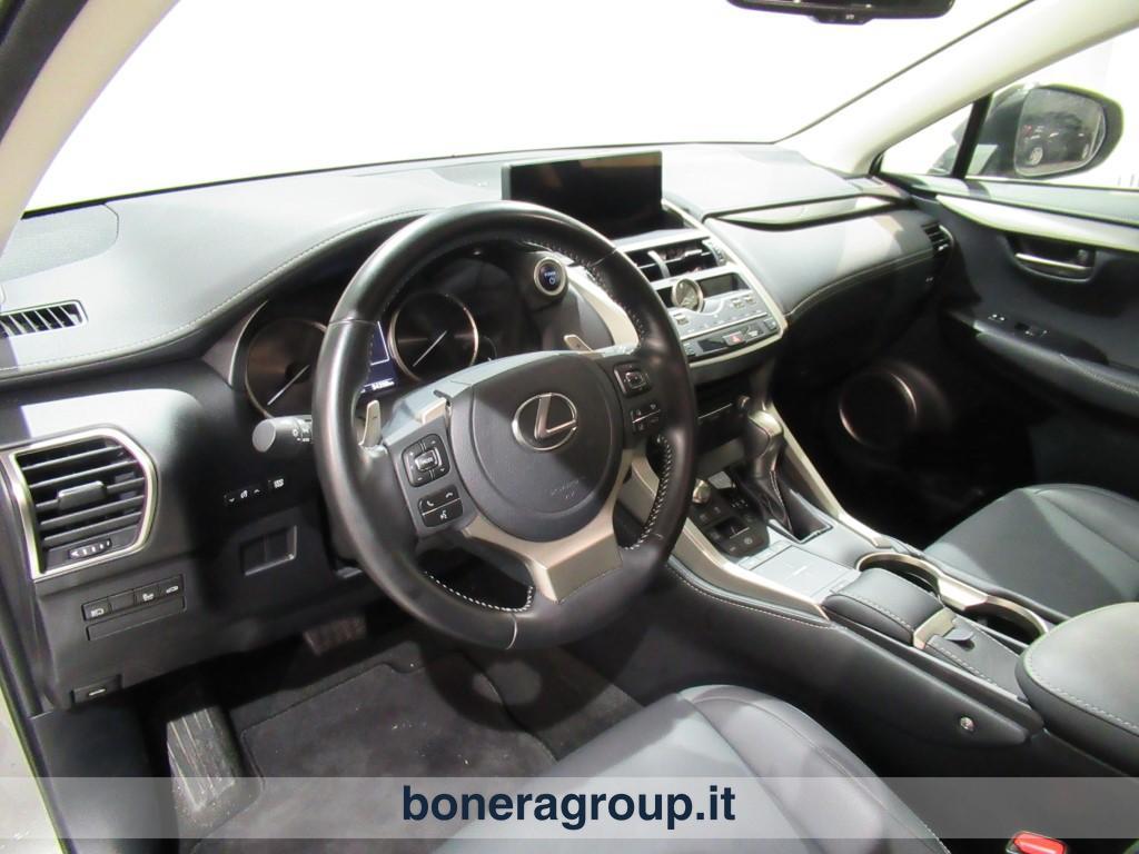 Lexus NX 300 300 2.5 Hybrid Premium 4WD CVT