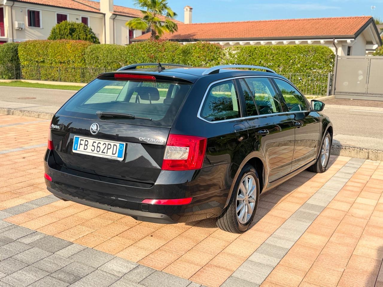 Skoda Octavia 1.6 TDI CR 110 CV Wagon Style e6