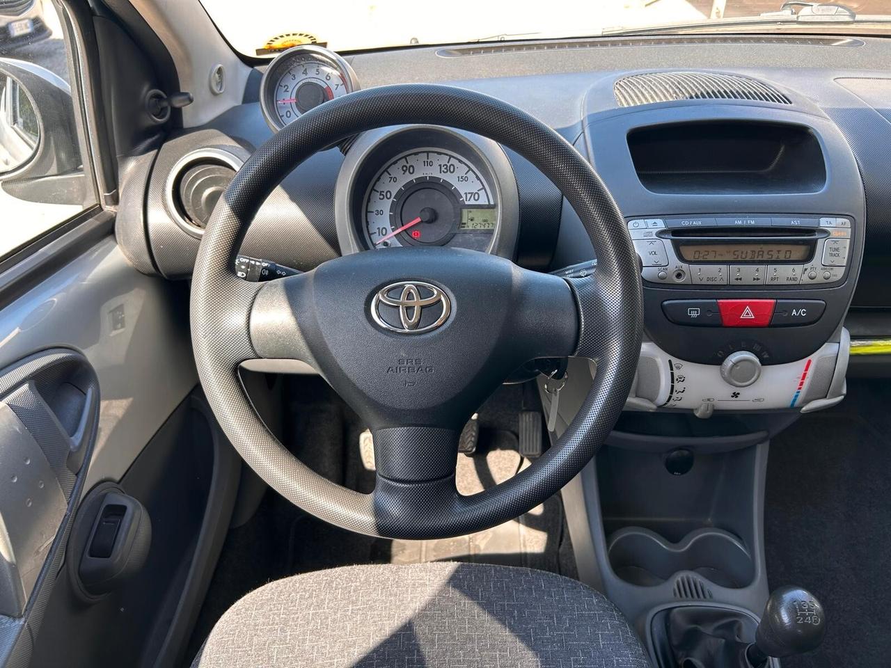 Toyota Aygo 1.0 12V VVT-i 3 porte Sol