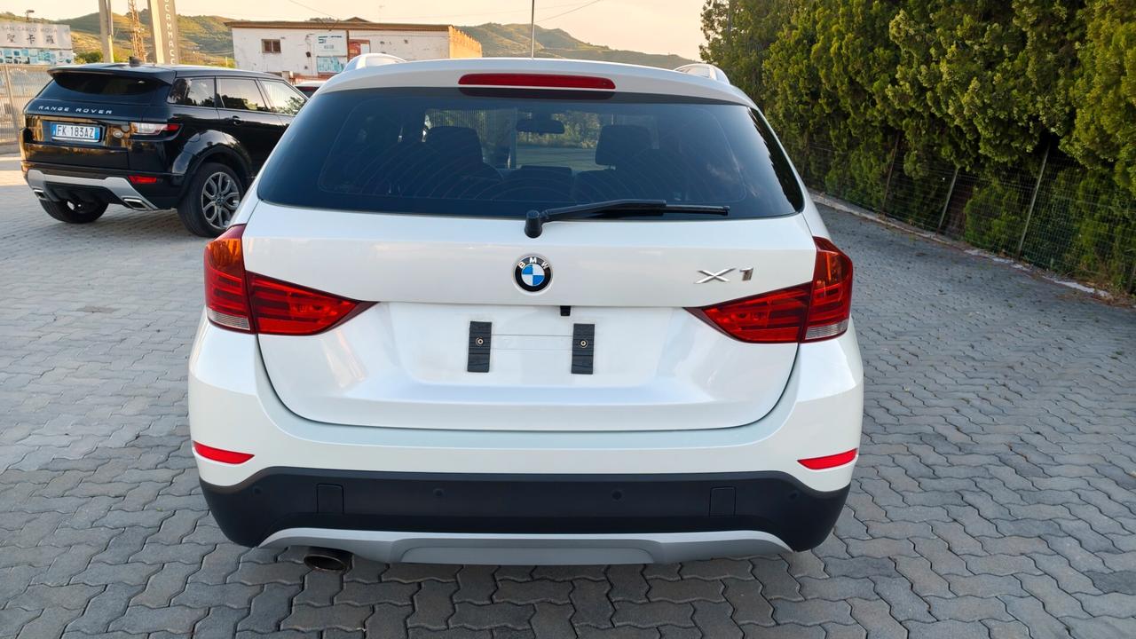 Bmw X1 sDrive18d X Line