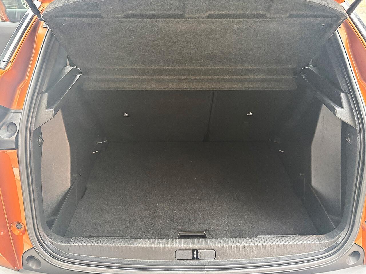 Peugeot 2008 BlueHDi EAT8 Allure - 2021