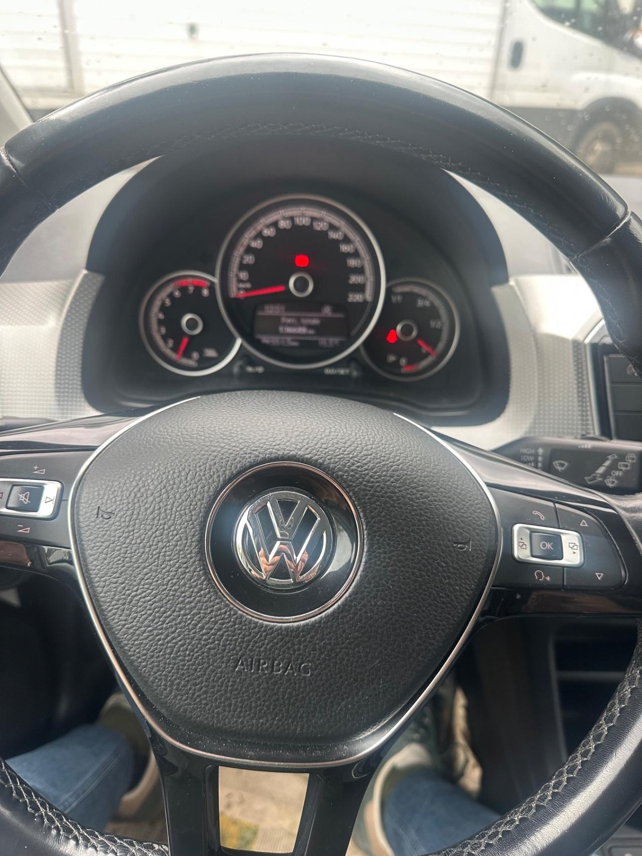 Volkswagen up! 1.0 TSI 90 CV 5p. cross BlueMotion Technology