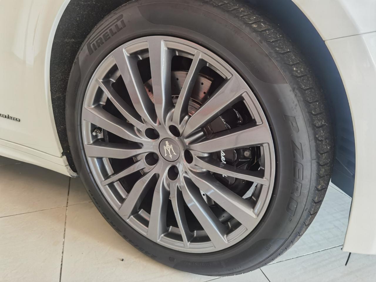 Maserati GHIBLI 3.0 V6 Diesel 275 CV GRANLUSSO