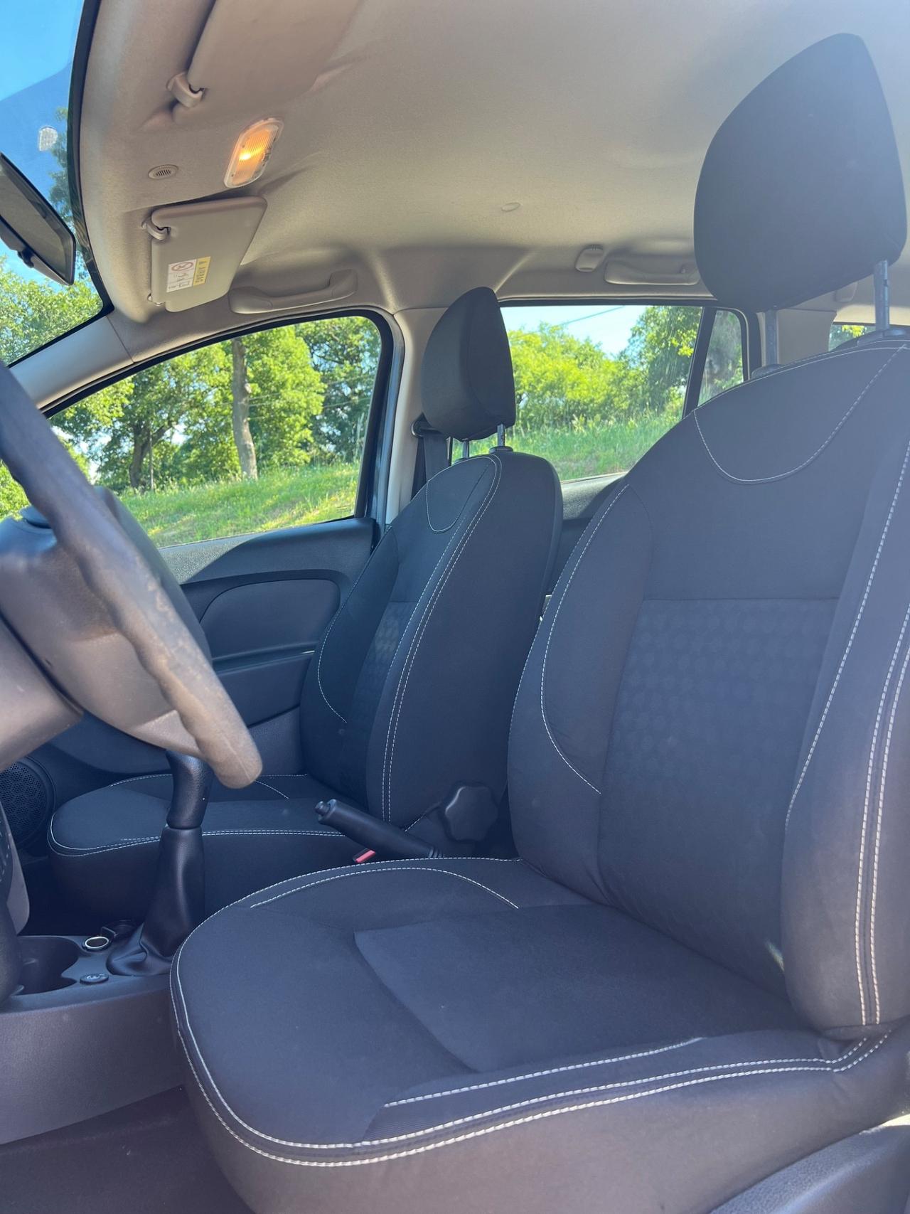 Dacia Logan MCV 0.9 TurboGPL Lauréate permute rate garanzia