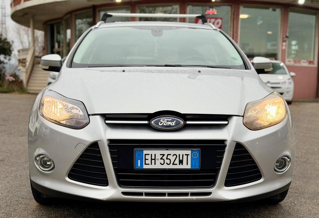 Ford Focus 1.6 105 CV SW Titanium km 142,000 garanzia 12 mesi