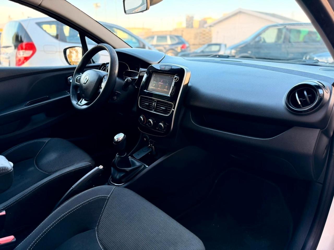 Renault Clio dCi 8V 75 CV Start&Stop 5 porte Energy Duel