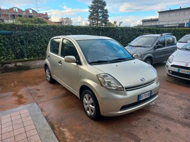 Daihatsu Sirion 1.0 Sho