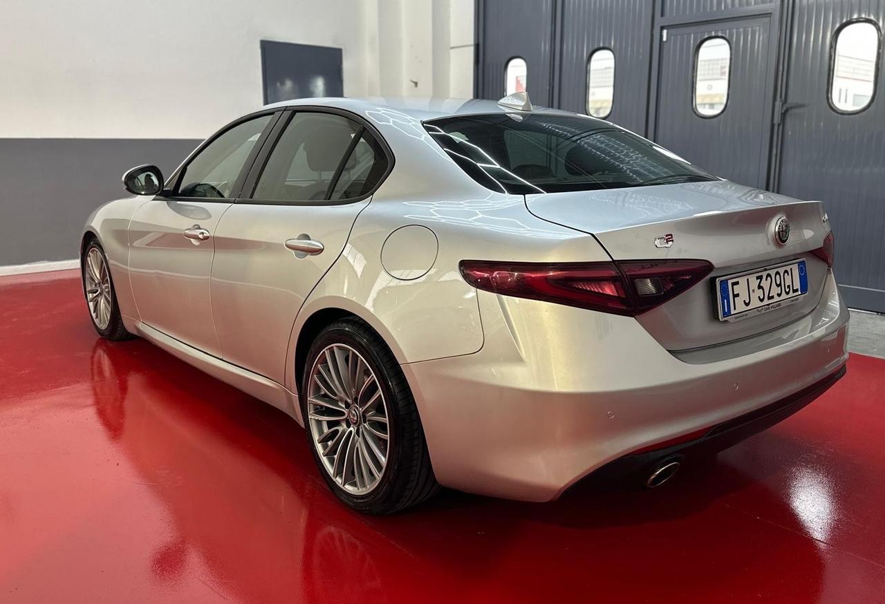 Alfa Romeo Giulia 2.2 150cv super