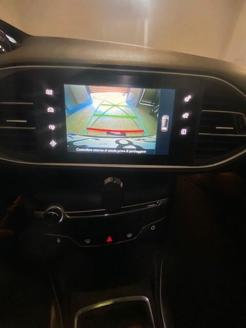 Peugeot 308 BlueHDi 120 S&S EAT6 Allure
