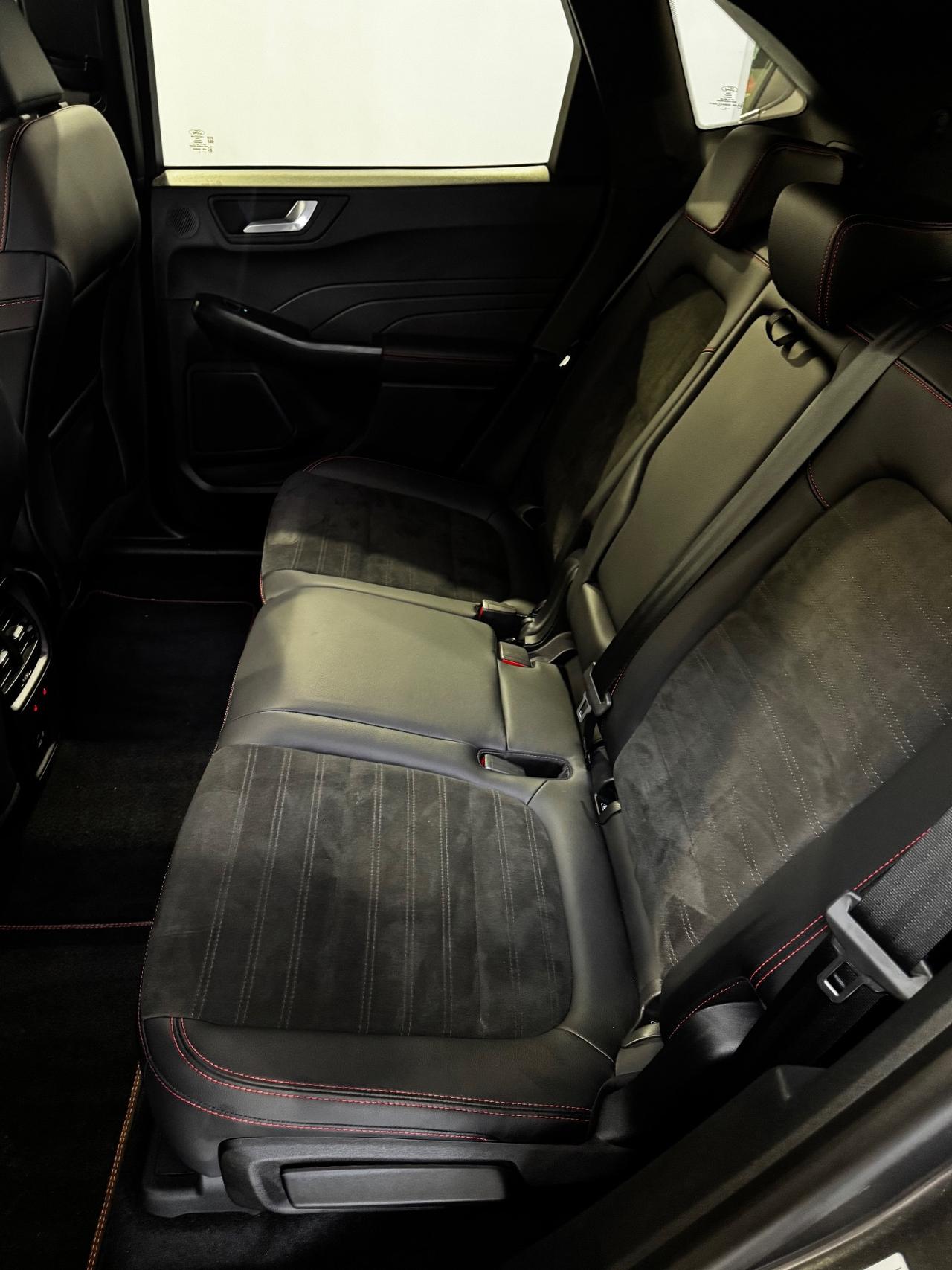 Ford Kuga 2.0 EcoBlue Hybrid 150 CV 2WD ST-Line