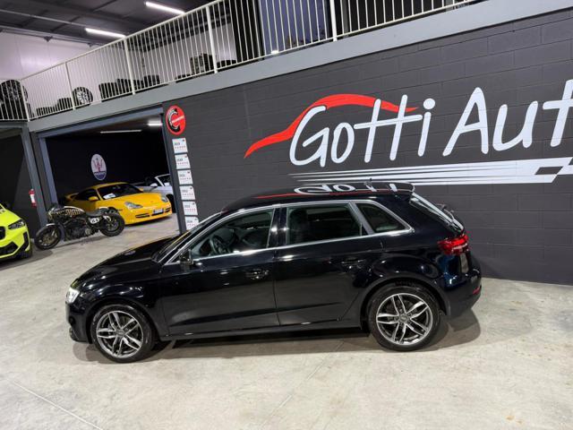 AUDI A3 NEOPATENTATI STRONIC UNICOPROPRIETARIO