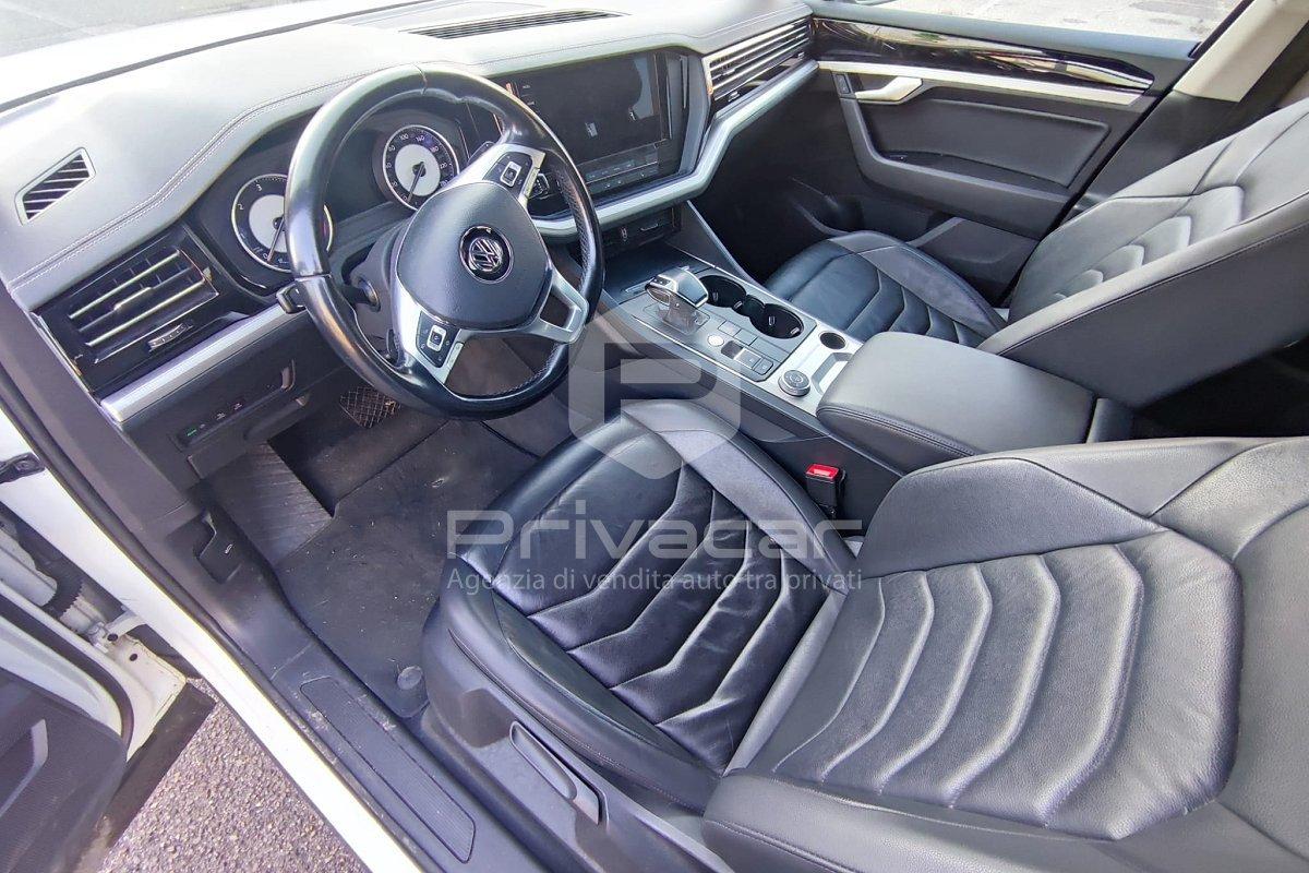 VOLKSWAGEN Touareg 3.0 V6 TDI SCR Black Style