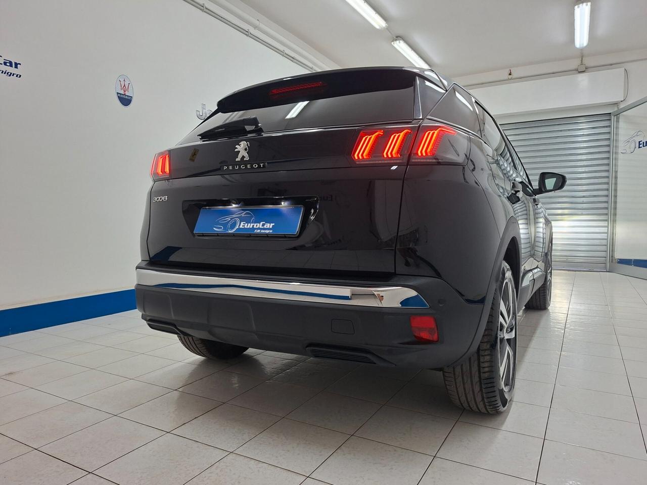 Peugeot 3008 1.5 BlueHDi 130cv EAT8 Allure