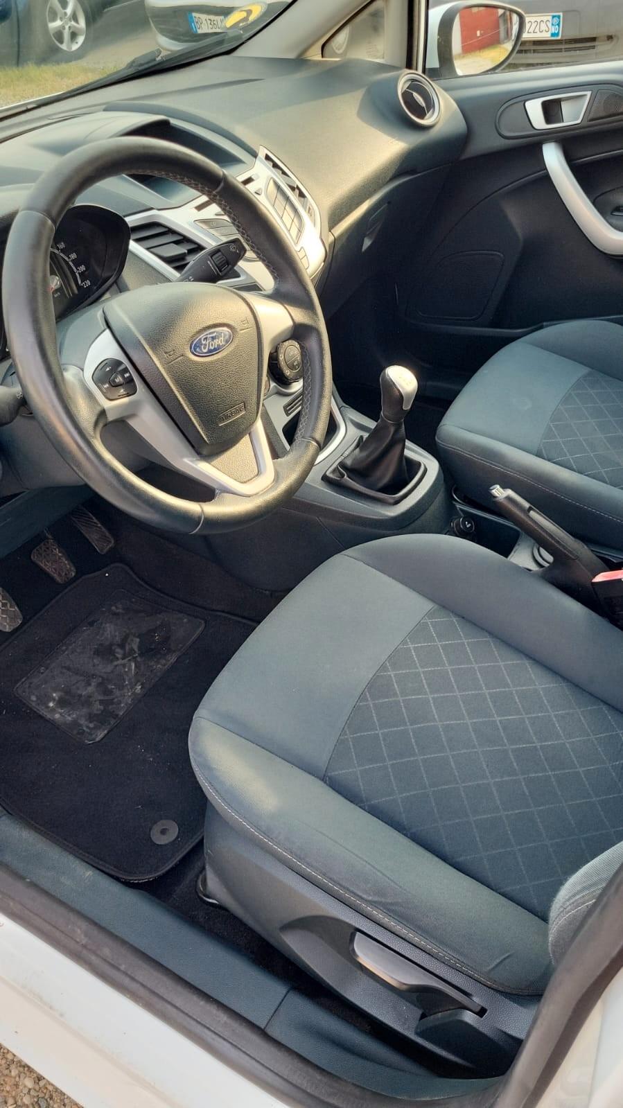 Ford Fiesta 1.2 82 CV 5 porte Titanium