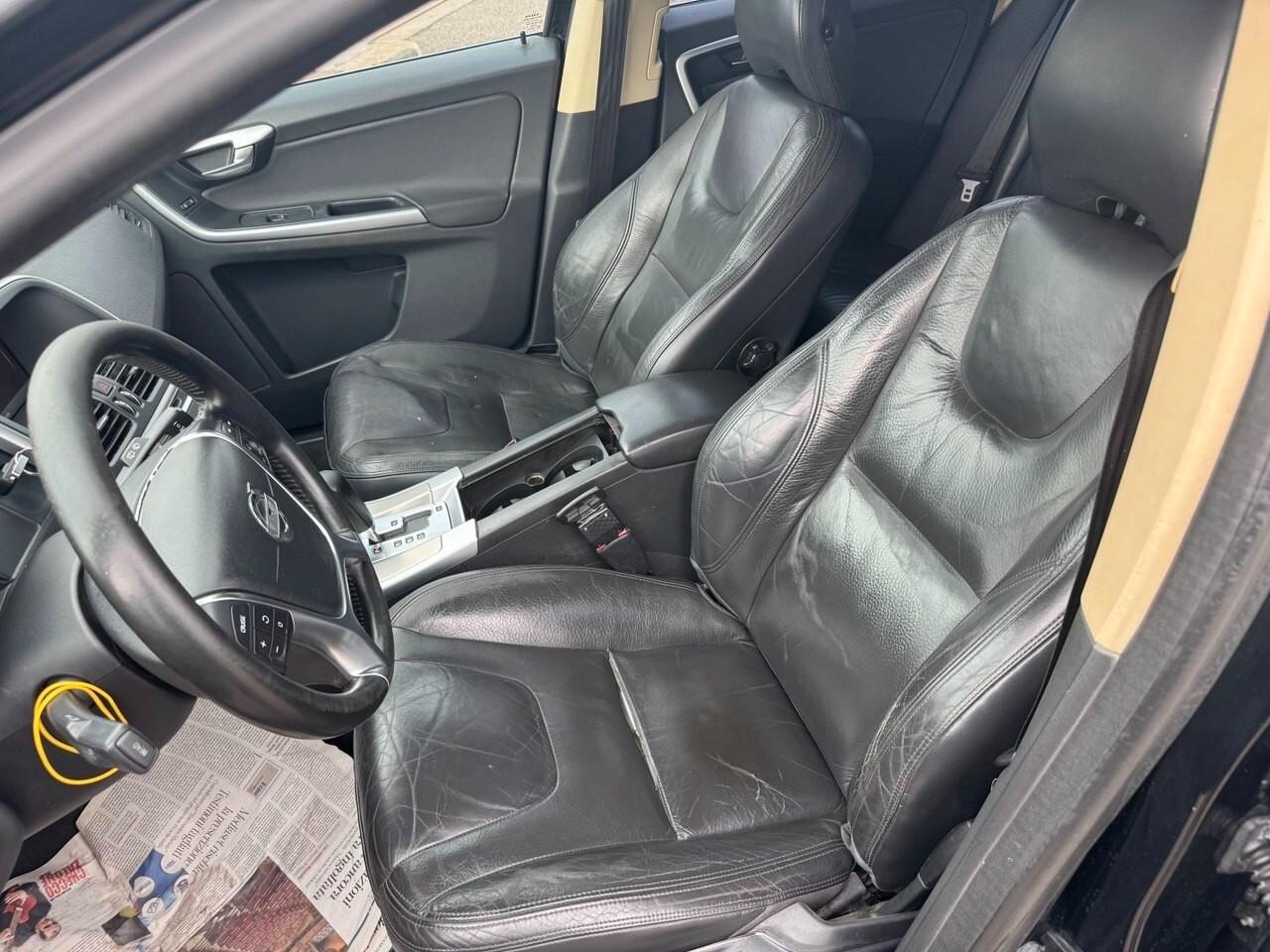 Volvo XC 60 XC60 D5 AWD Geartronic Kinetic