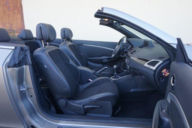 RENAULT Megane Mégane C-C 1.5 dCi 110CV Luxe