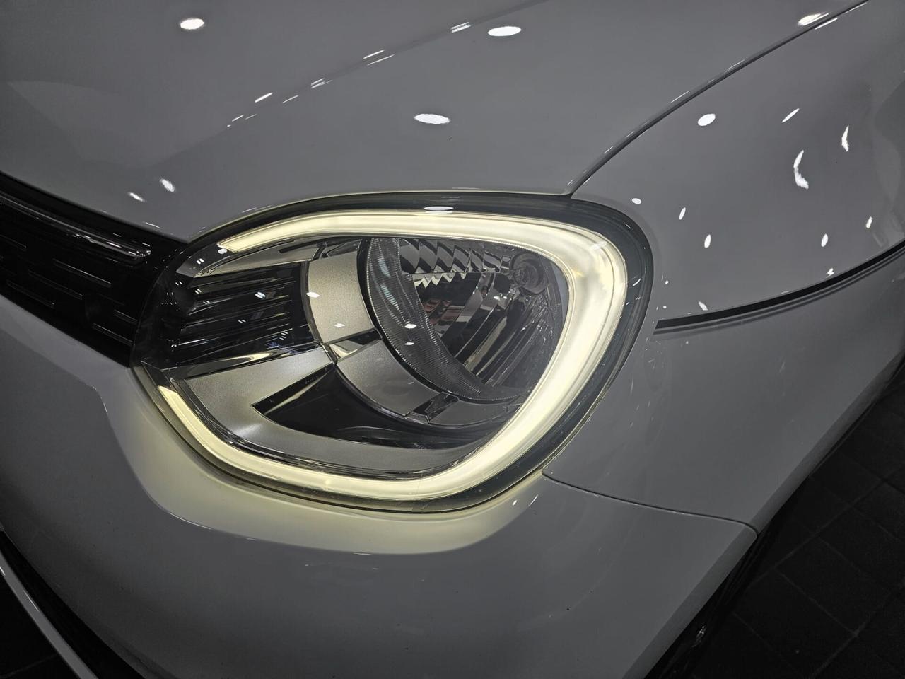 NUOVA RENAULT TWINGO INTENS SCe 1.0 BENZ 73CV