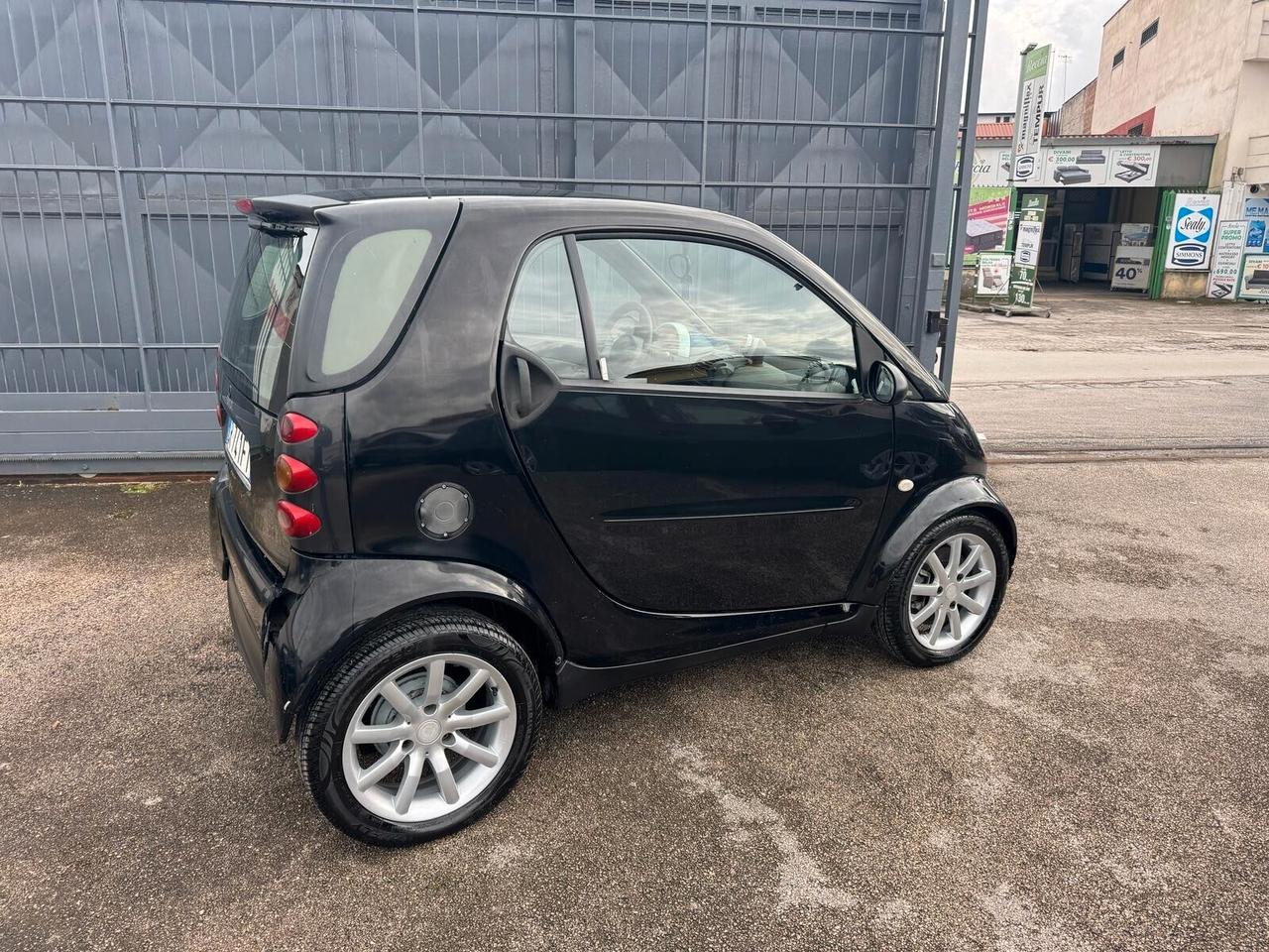 Smart ForTwo smart forTwo Fortwo 0.8 cdi Smart