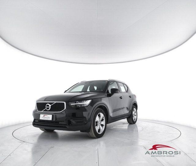 VOLVO XC40 D4 AWD Geartronic Momentum