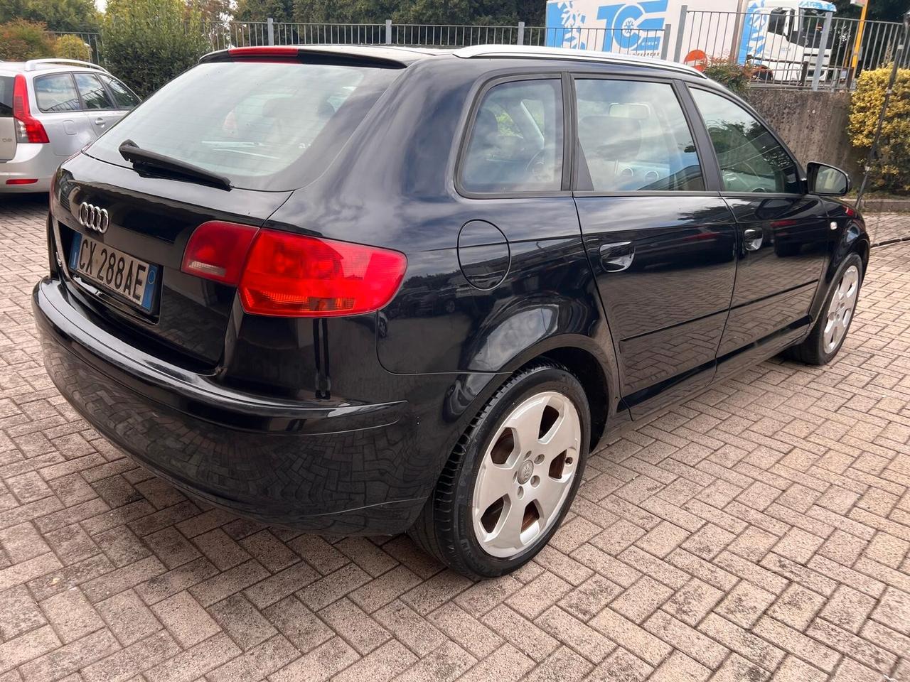 Audi A3 Sportback 1.6 doppio tetto panoramico