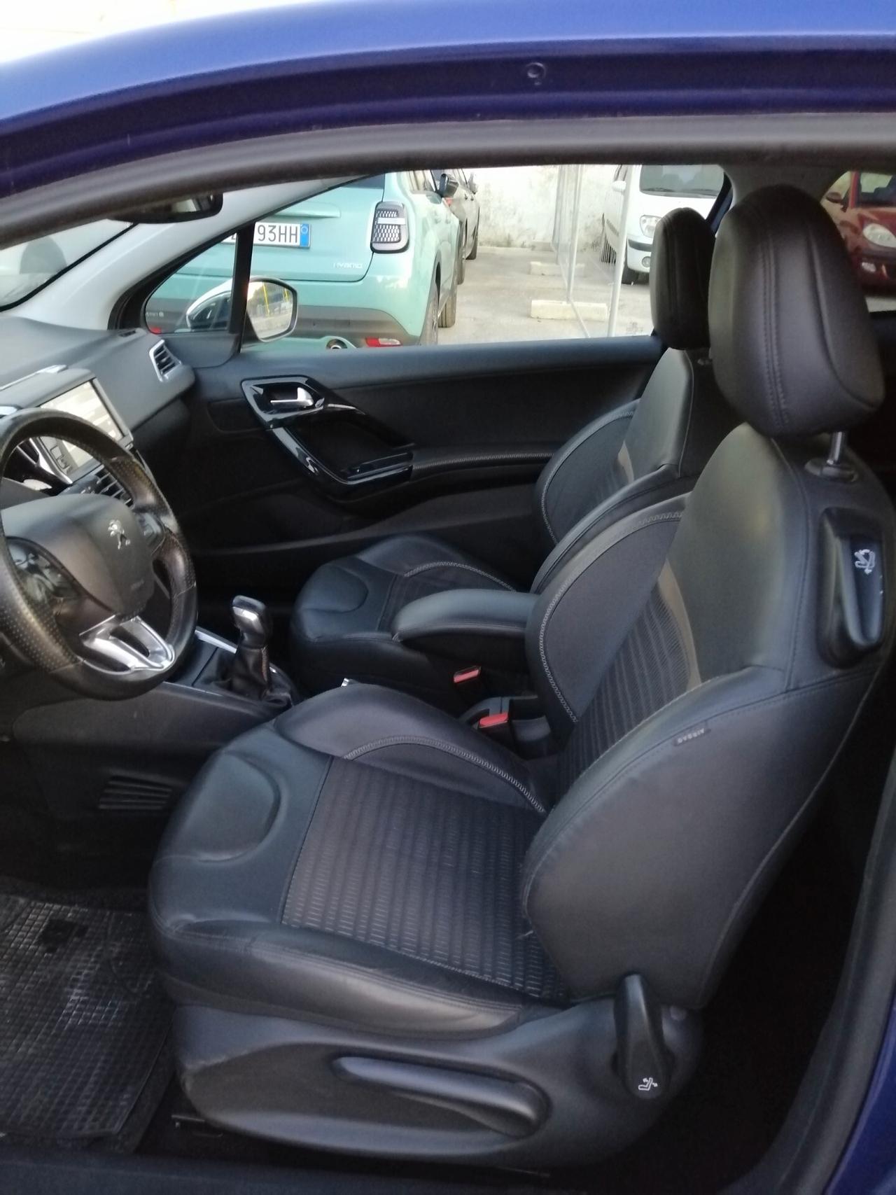 Peugeot 208 1.4 HDi 68 CV 3 porte Allure