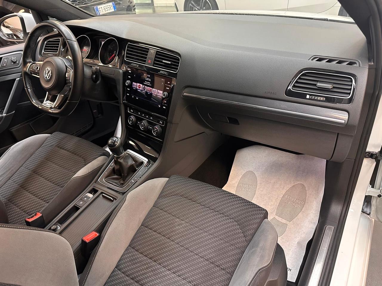 Volkswagen Golf 5p 1.0 tsi R-Line Sport 115cv