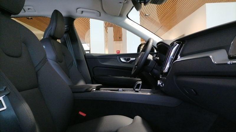 Volvo XC60 XC60 B4 automatico Plus Dark