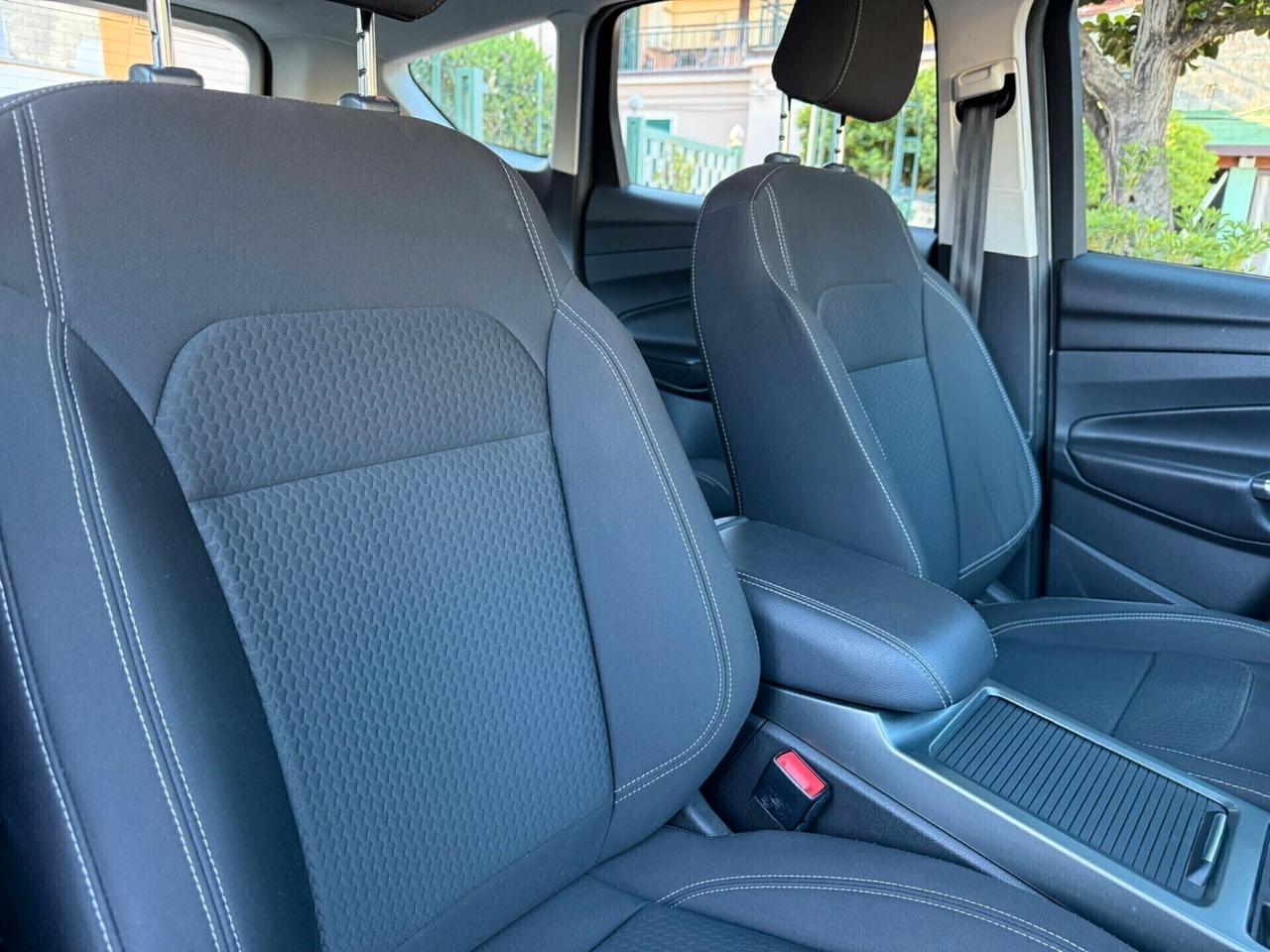 Ford Kuga 2.0 TDCI 120cv 2WD Business