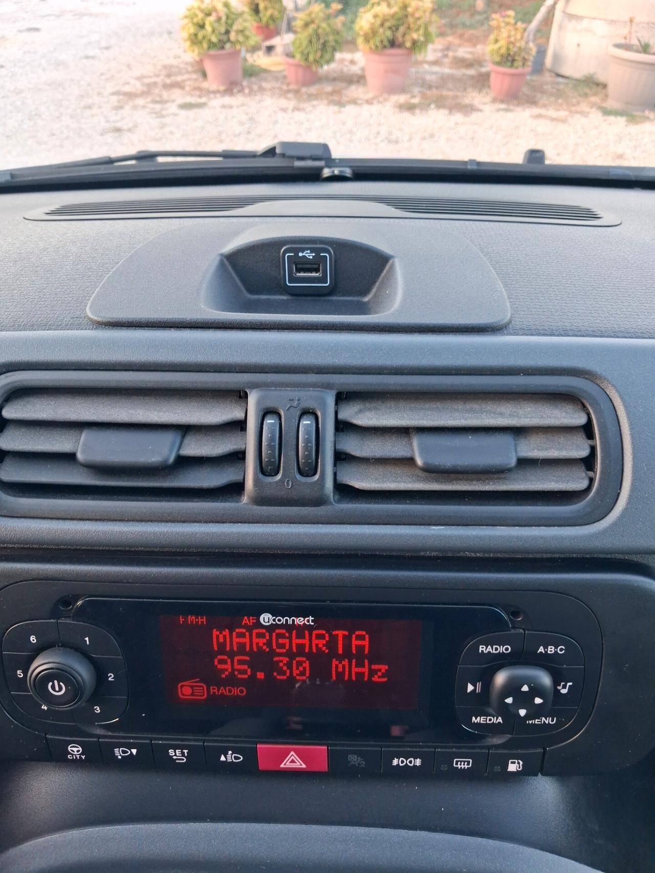 Fiat Panda 0.9 TwinAir Natural Power solo64.000km