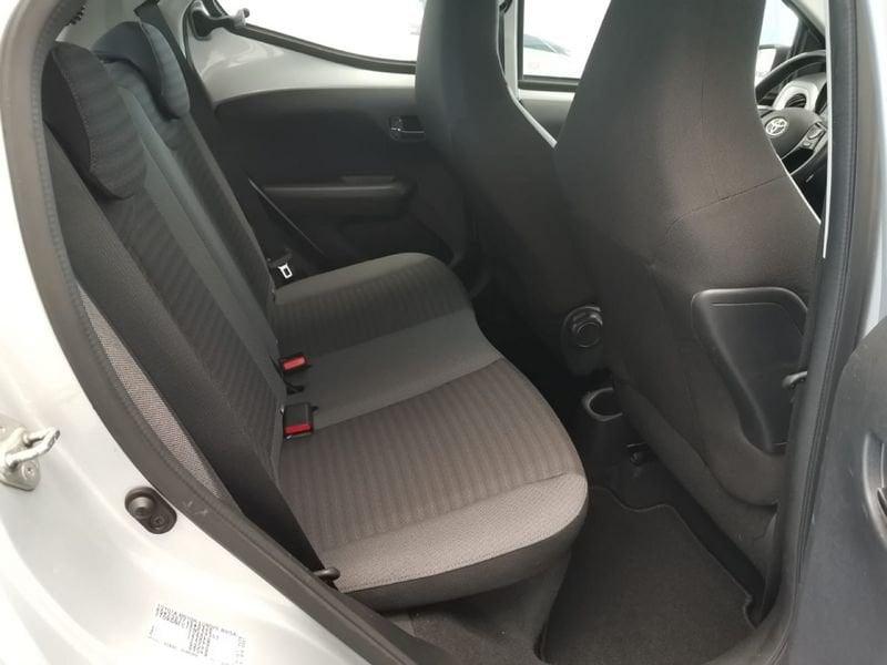 Toyota Aygo 2ª serie Connect 1.0 VVT-i 72 CV 5p. x-play