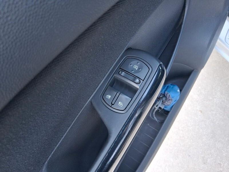 Opel Corsa 1.2 80CV 5 porte GPL-TECH Club